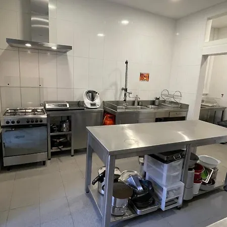 Δωμάτια σε οικογενειακή κατοικία Single With Small Balcony Lisboa