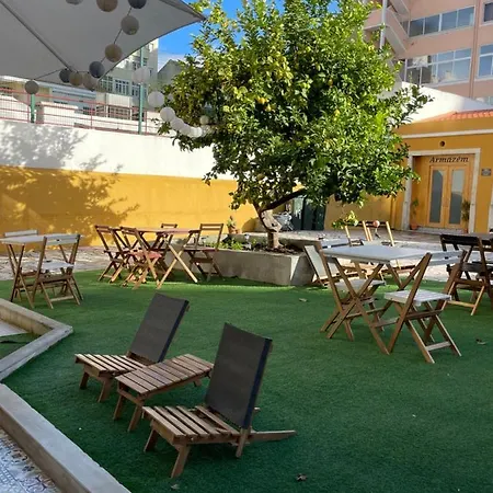Δωμάτια σε οικογενειακή κατοικία Single With Small Balcony *